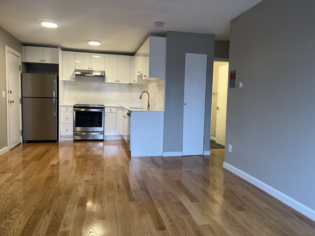 226 Parker Hill Ave #7 - Photo 5 of 10