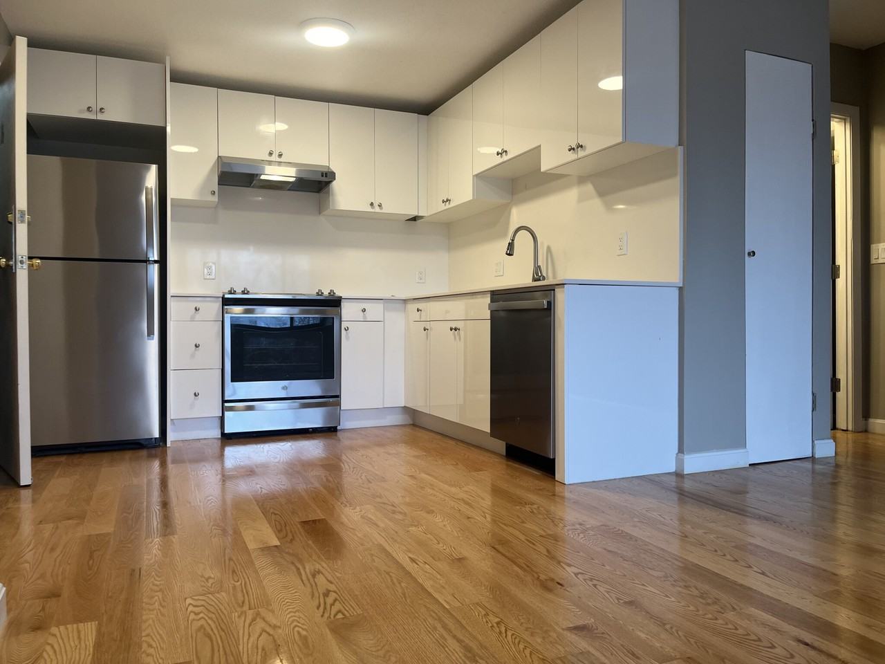 226 Parker Hill Ave #7 - Photo 7 of 10
