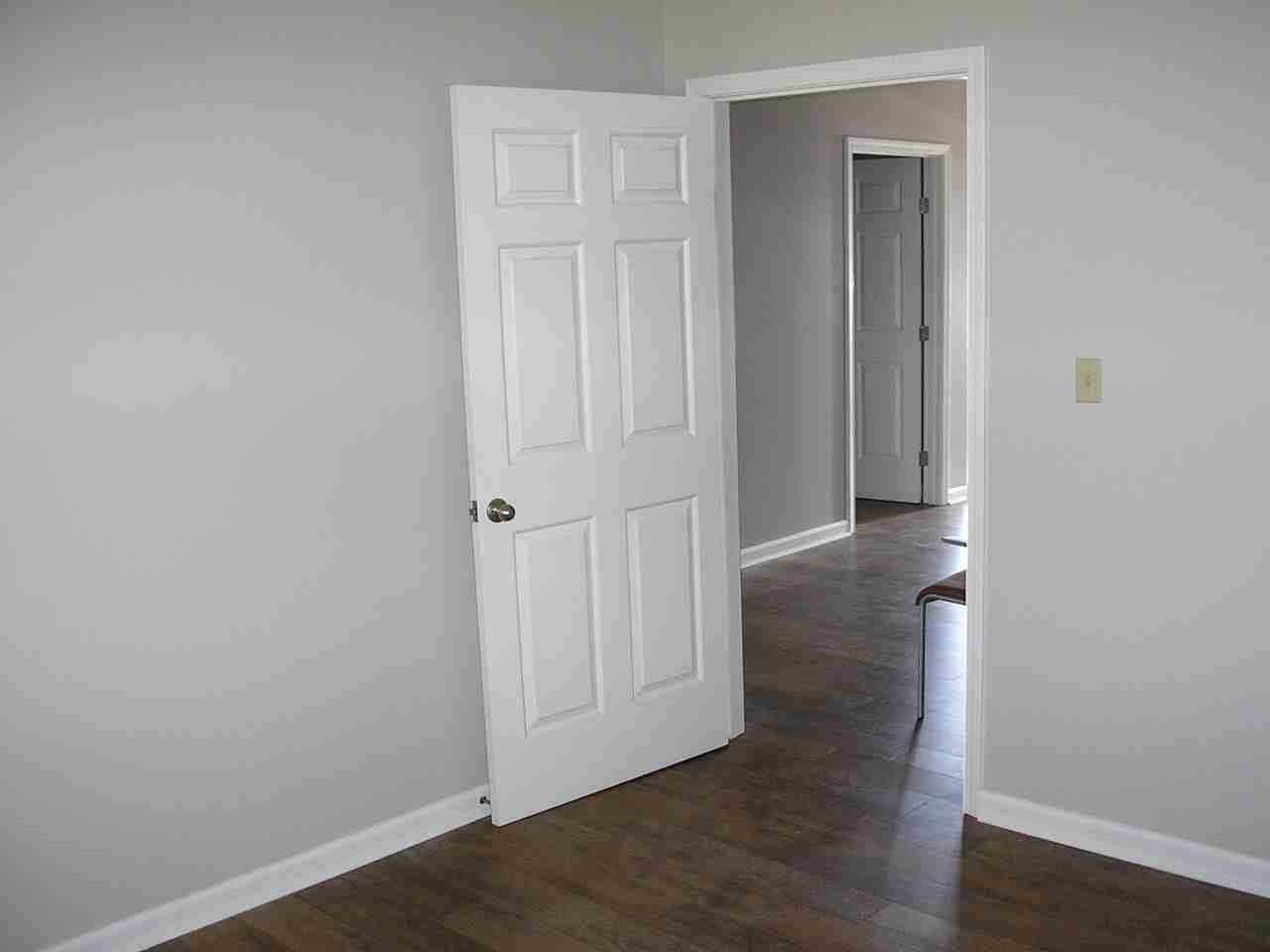 1733 Campus Plaza Ct - Photo 3 of 17
