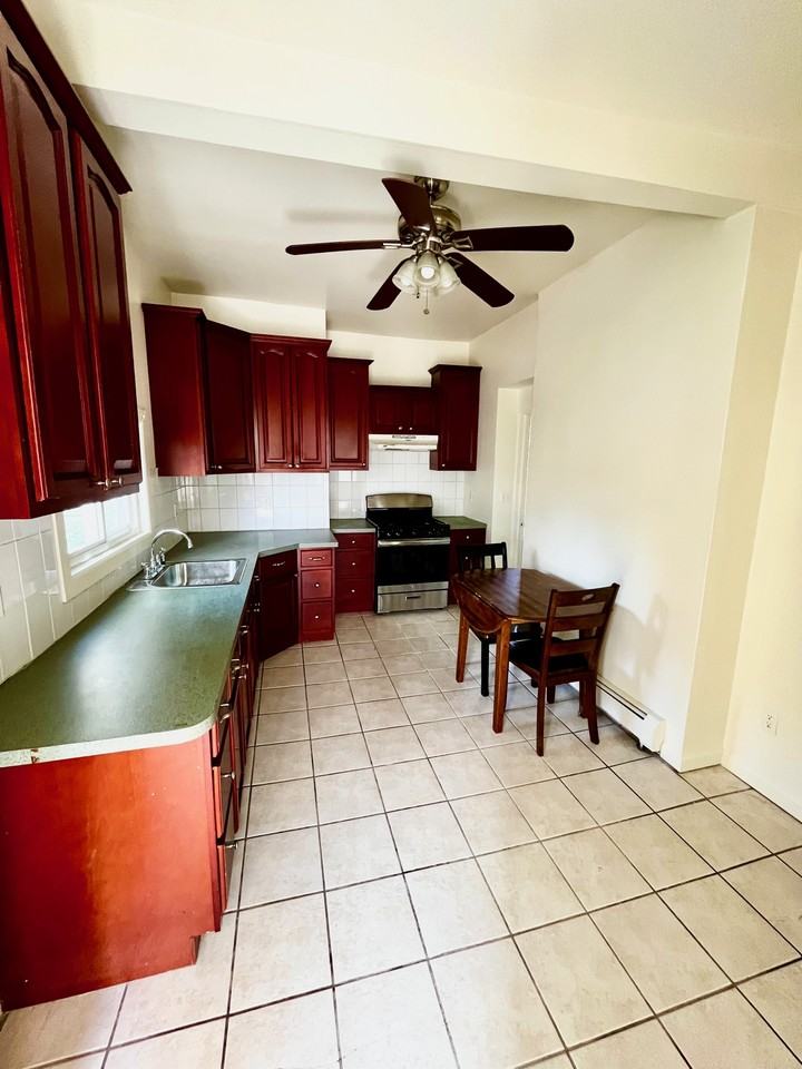 500 N Division St #1 - Photo 2 of 10