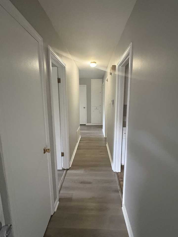 320 Sultan Ct - Photo 4 of 11