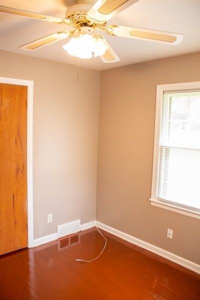 8907 E 73rd St - Photo 2 of 15