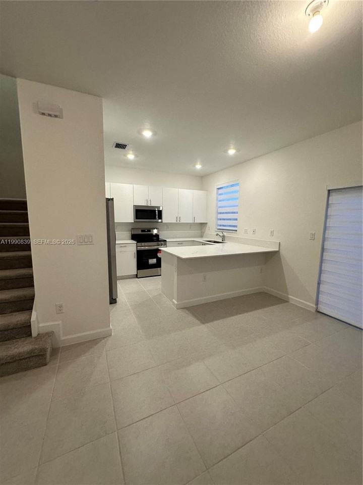 2889 Se 25th Rd #2889 - Photo 2 of 21