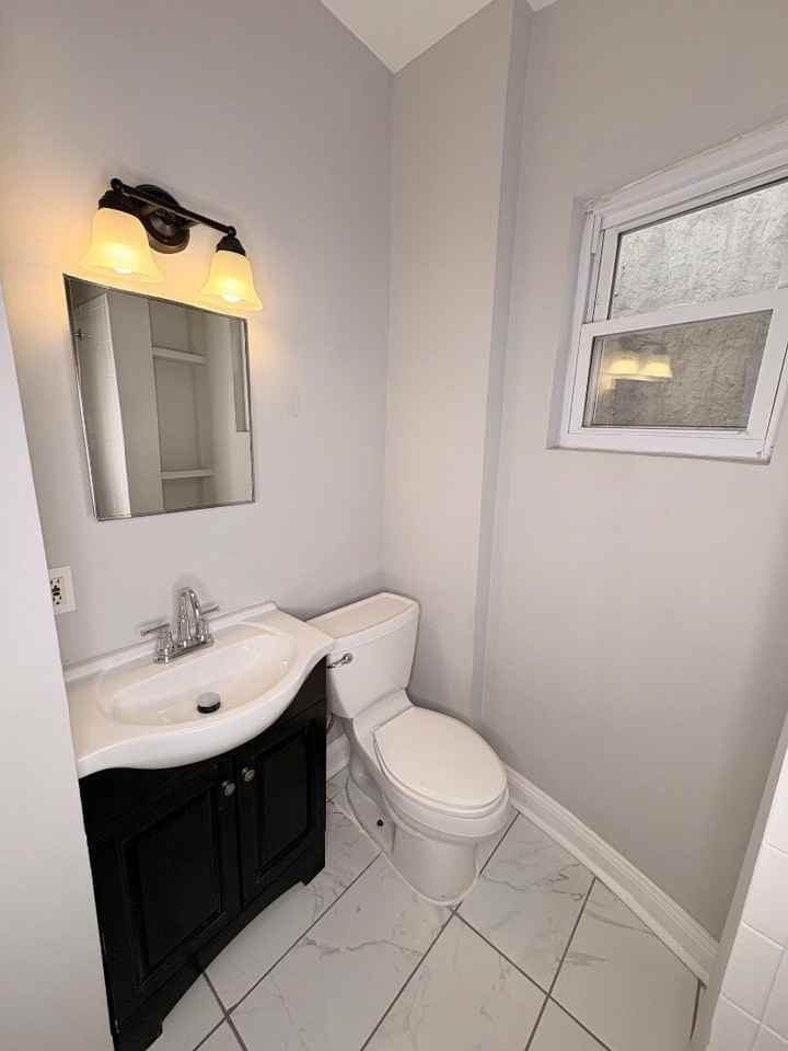 Mcculloh St - Photo 6 of 16