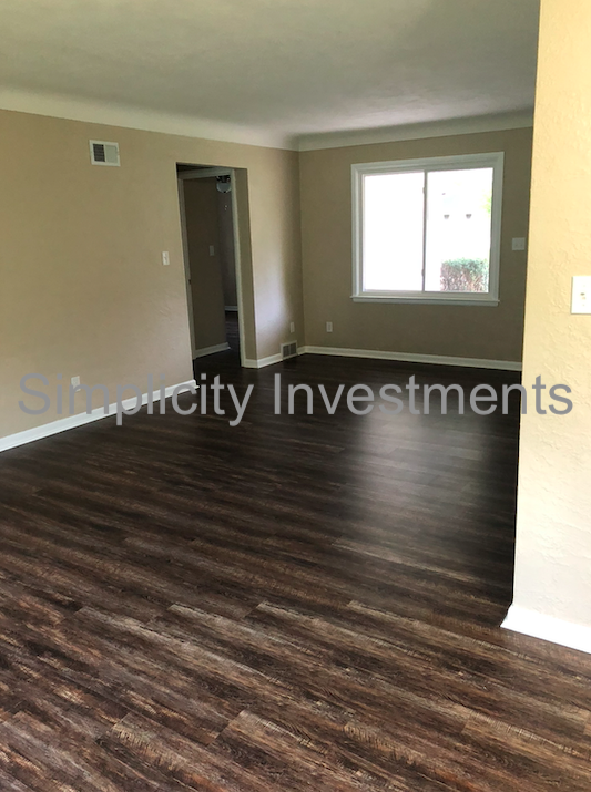 707 25th St Se - Photo 2 of 10