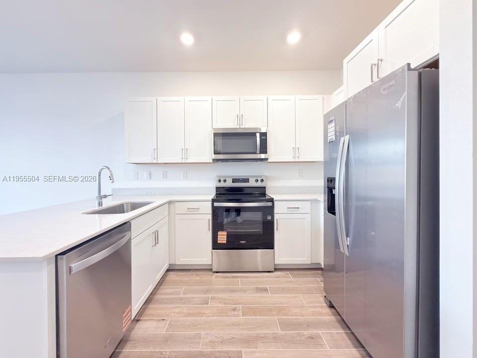 184 Ne 13th Ter #184 - Photo 3 of 28