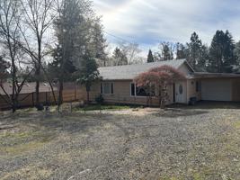 featured image of 592 Ewald Ave Se