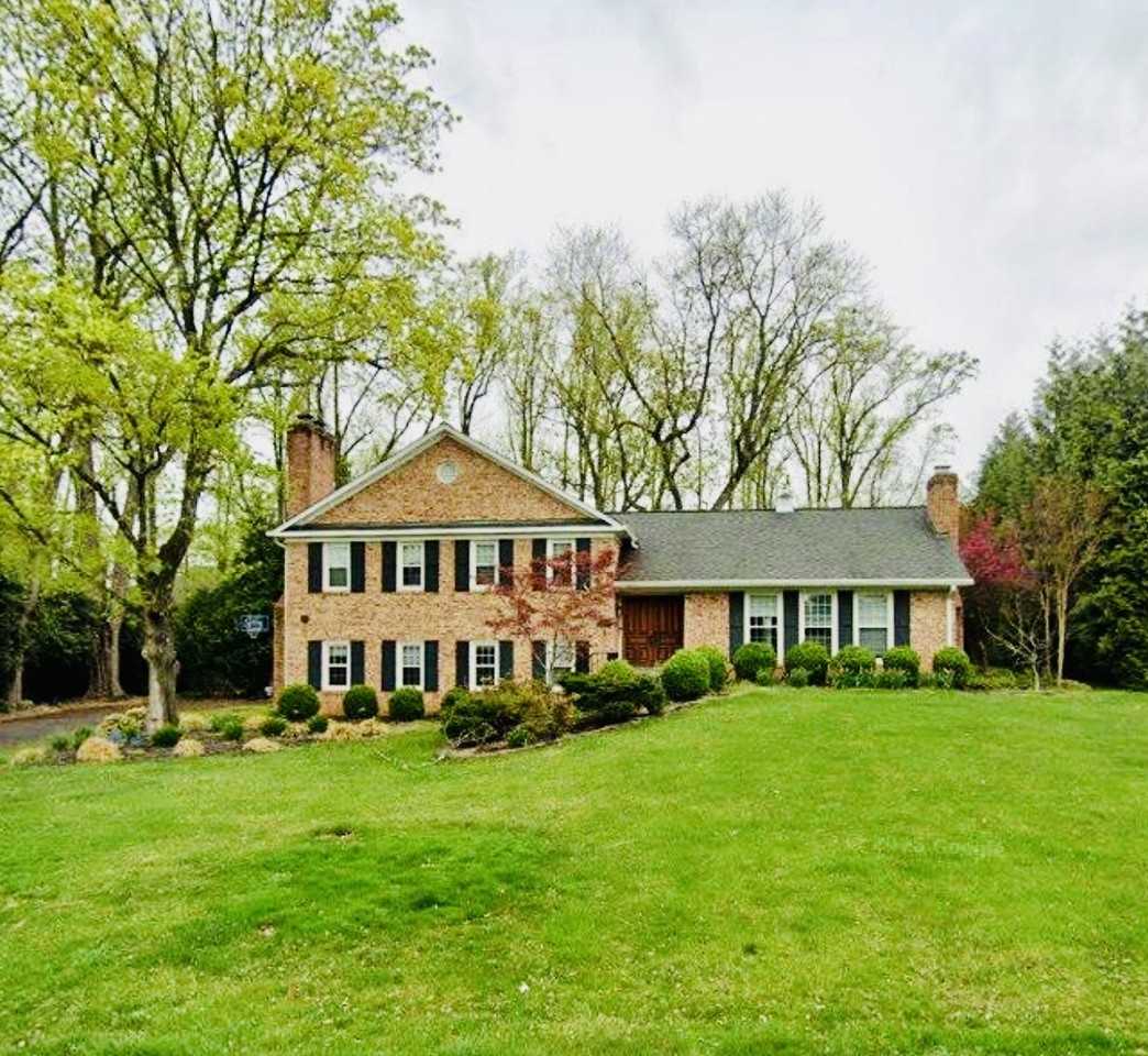 1214 Vinita Ln - Photo 2 of 15