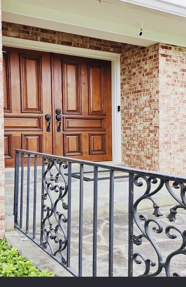 1214 Vinita Ln - Photo 4 of 15