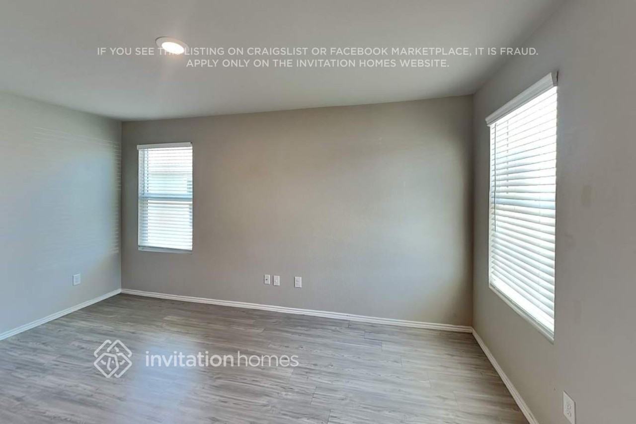 5402 Verdugos Palace - Photo 5 of 16