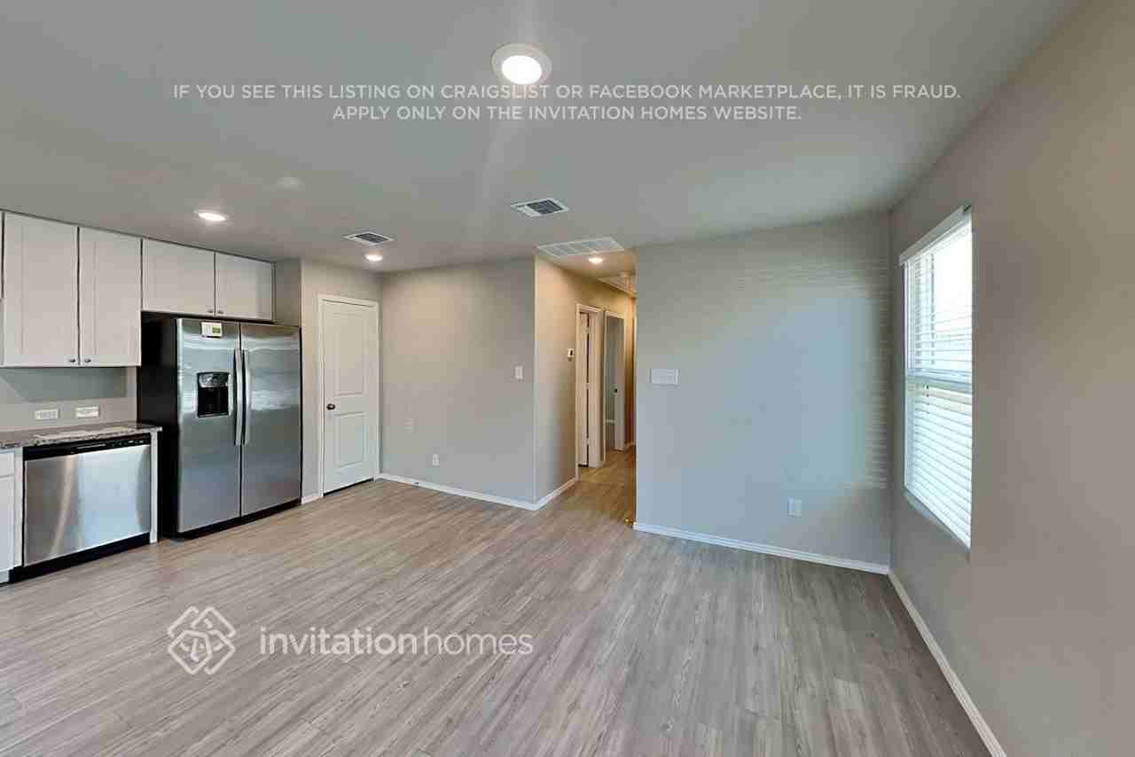 5402 Verdugos Palace - Photo 6 of 16