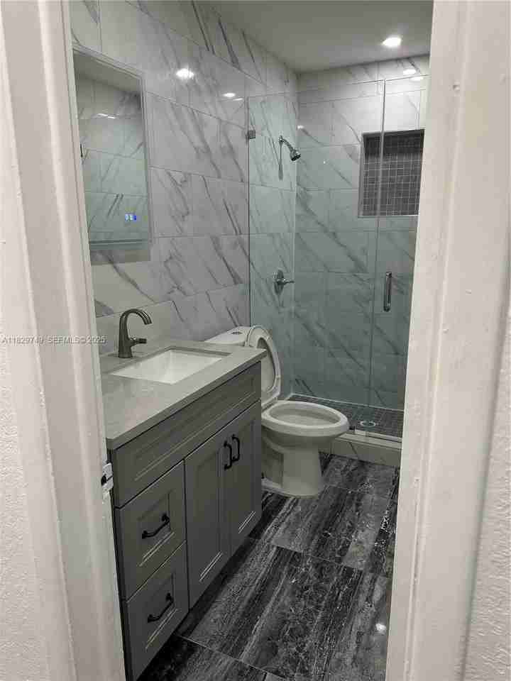 9320 Southwest 46th Terrace #9320 - Photo 4 of 22