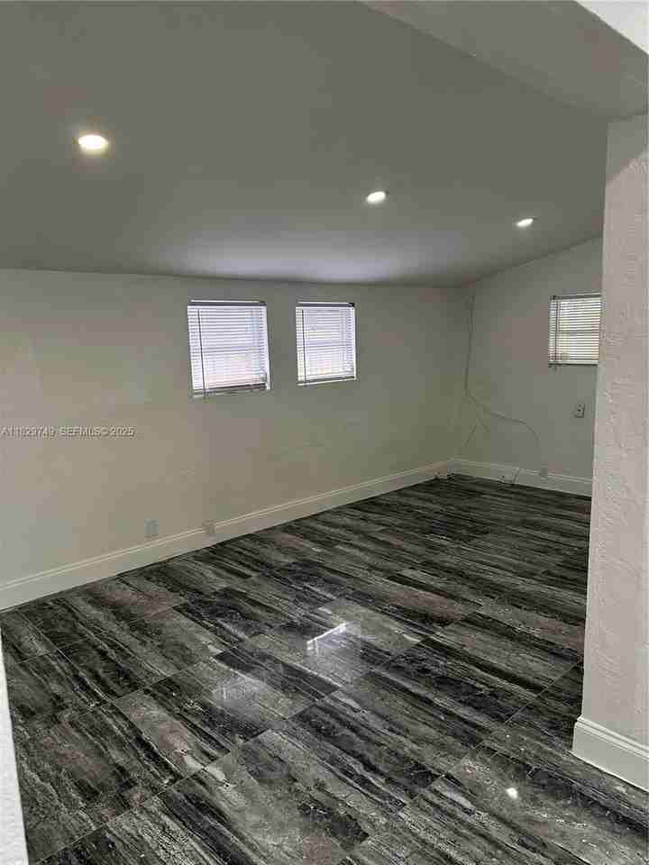 9320 Southwest 46th Terrace #9320 - Photo 5 of 22