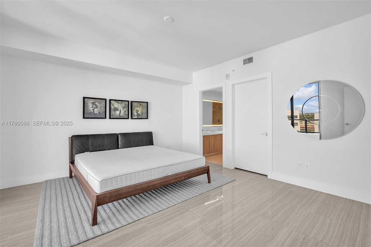 2960 Northeast 207th Street #1102 - Photo 5 of 27