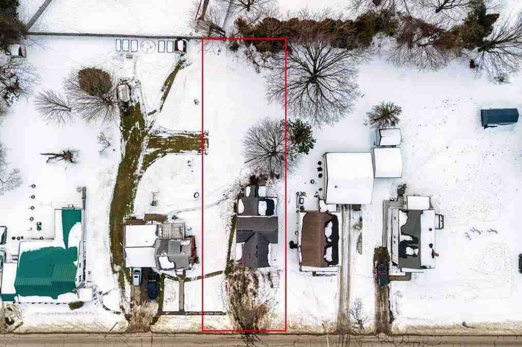 1702 Lake St - Photo 4 of 11