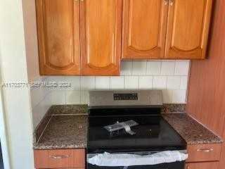 14710 South Spur Drive - Photo 2 of 10