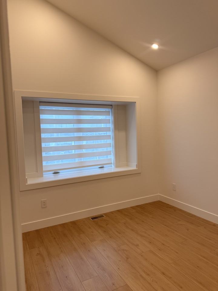 1620 East 11th Avenue #1 - Photo 2 of 9