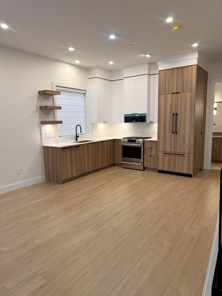 1620 East 11th Avenue #1 - Photo 5 of 9