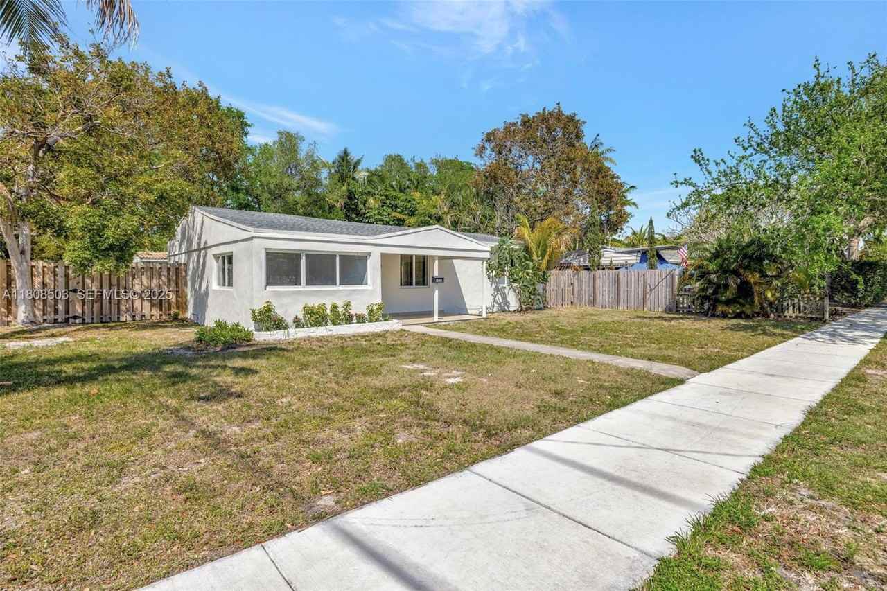 843 Southwest 20th Street