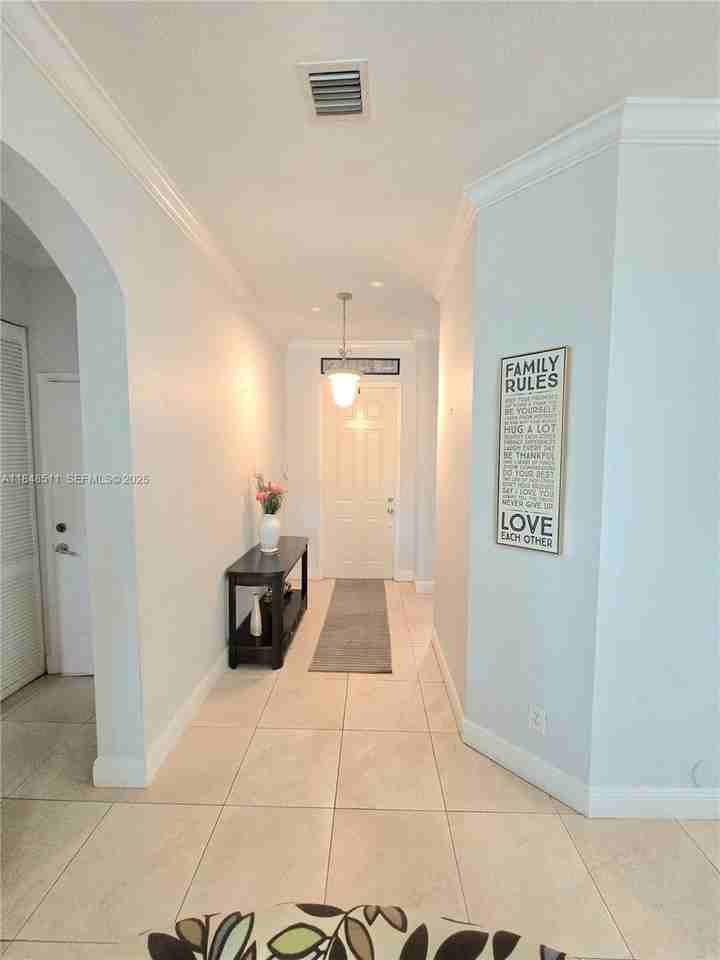 12816 Southwest 52nd Street - Photo 2 of 28