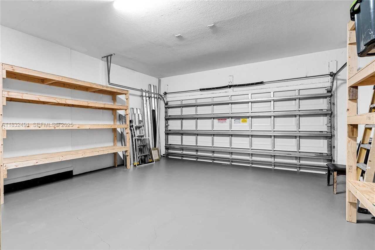 28381 Southwest 128th Place #28381 - Photo 3 of 5