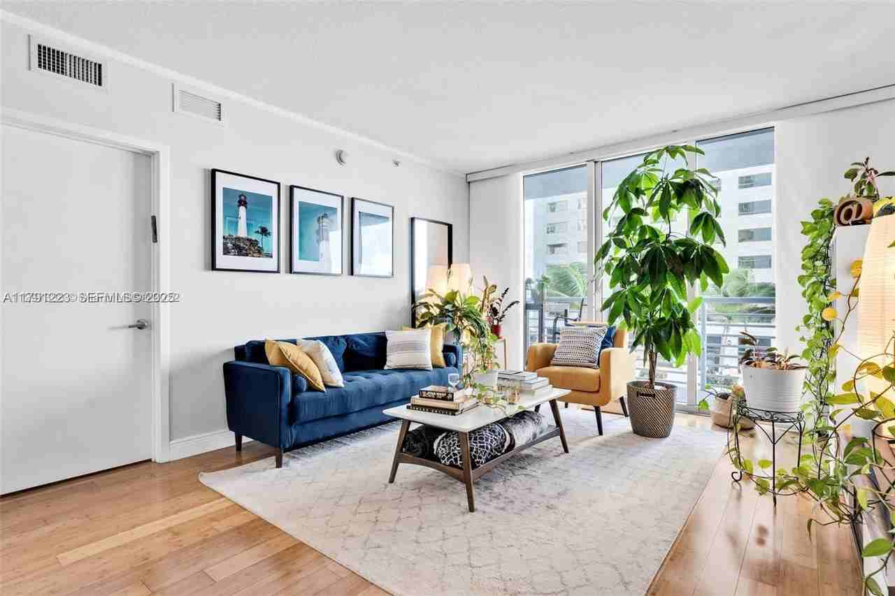 335 South Biscayne Boulevard #908 - Photo 4 of 5