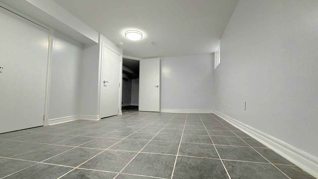 408 Strathmore Boulevard - Photo 4 of 14