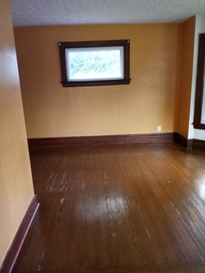 821 Elizabeth Ave #1 - Photo 3 of 20