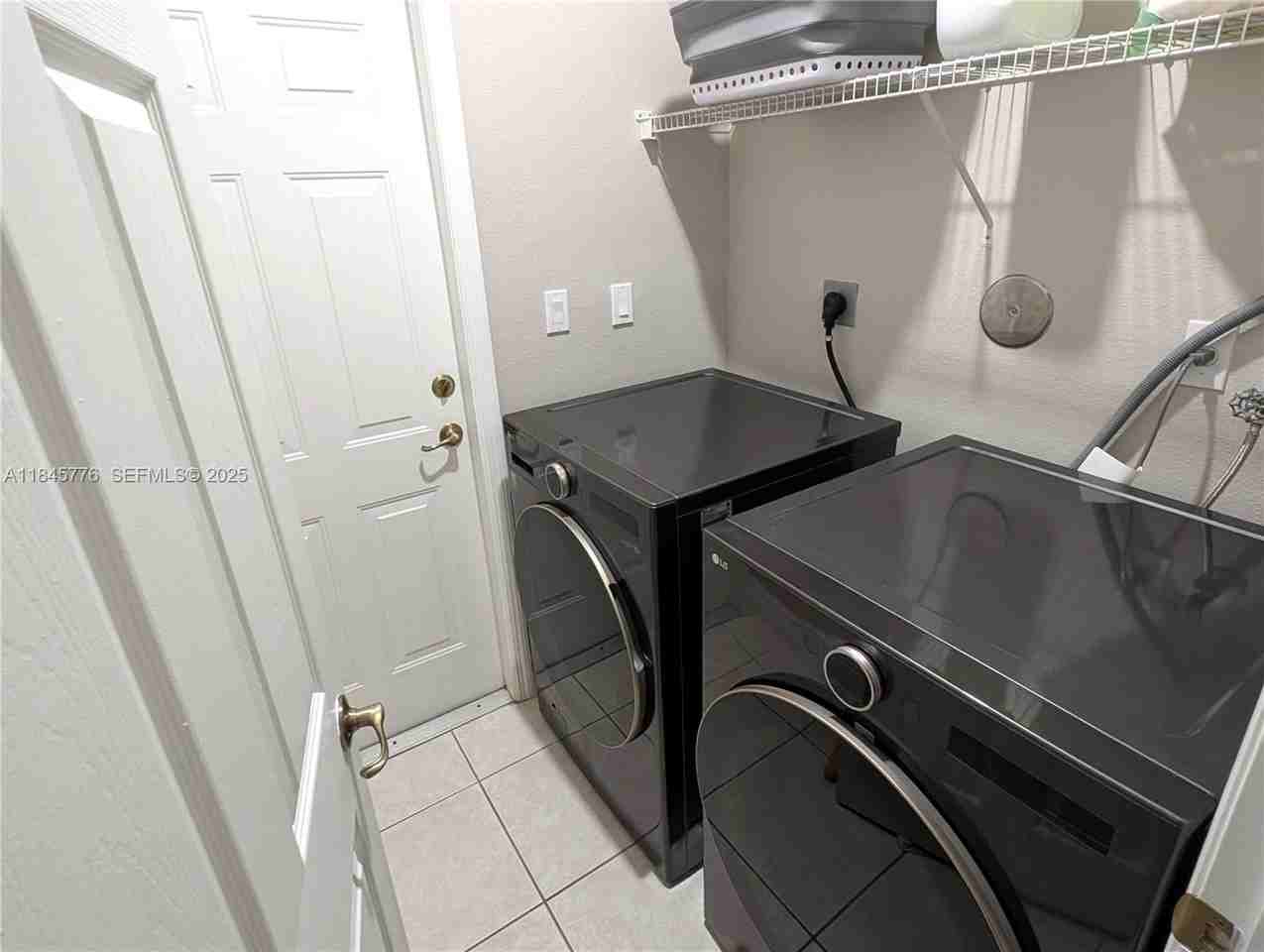 11461 Northwest 32nd Place - Photo 7 of 20