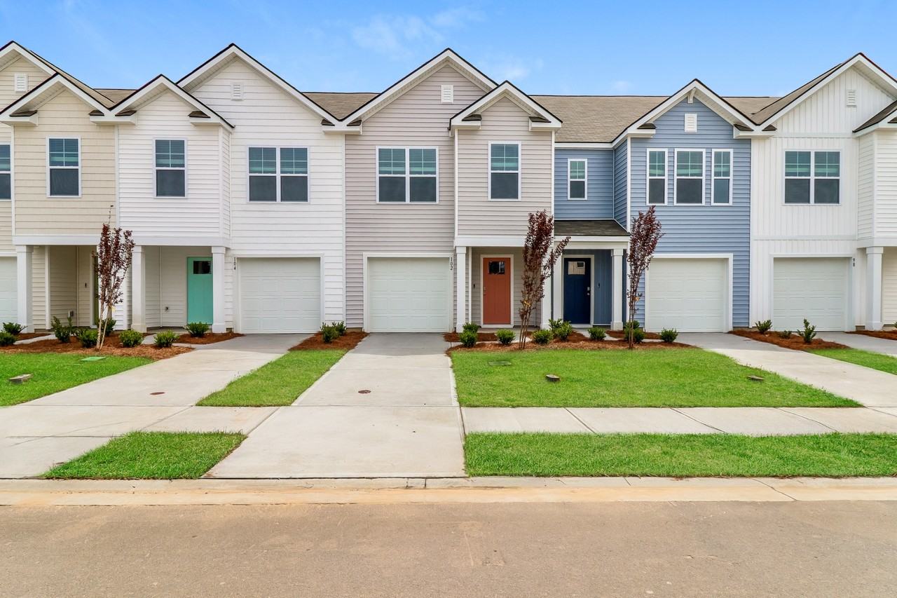 102 Striker Rd - Photo 6 of 48