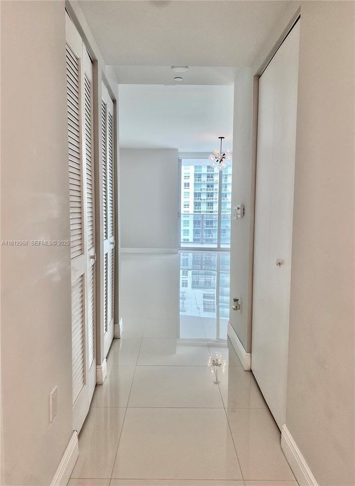 488 Northeast 18th Street #4103 - Photo 5 of 5