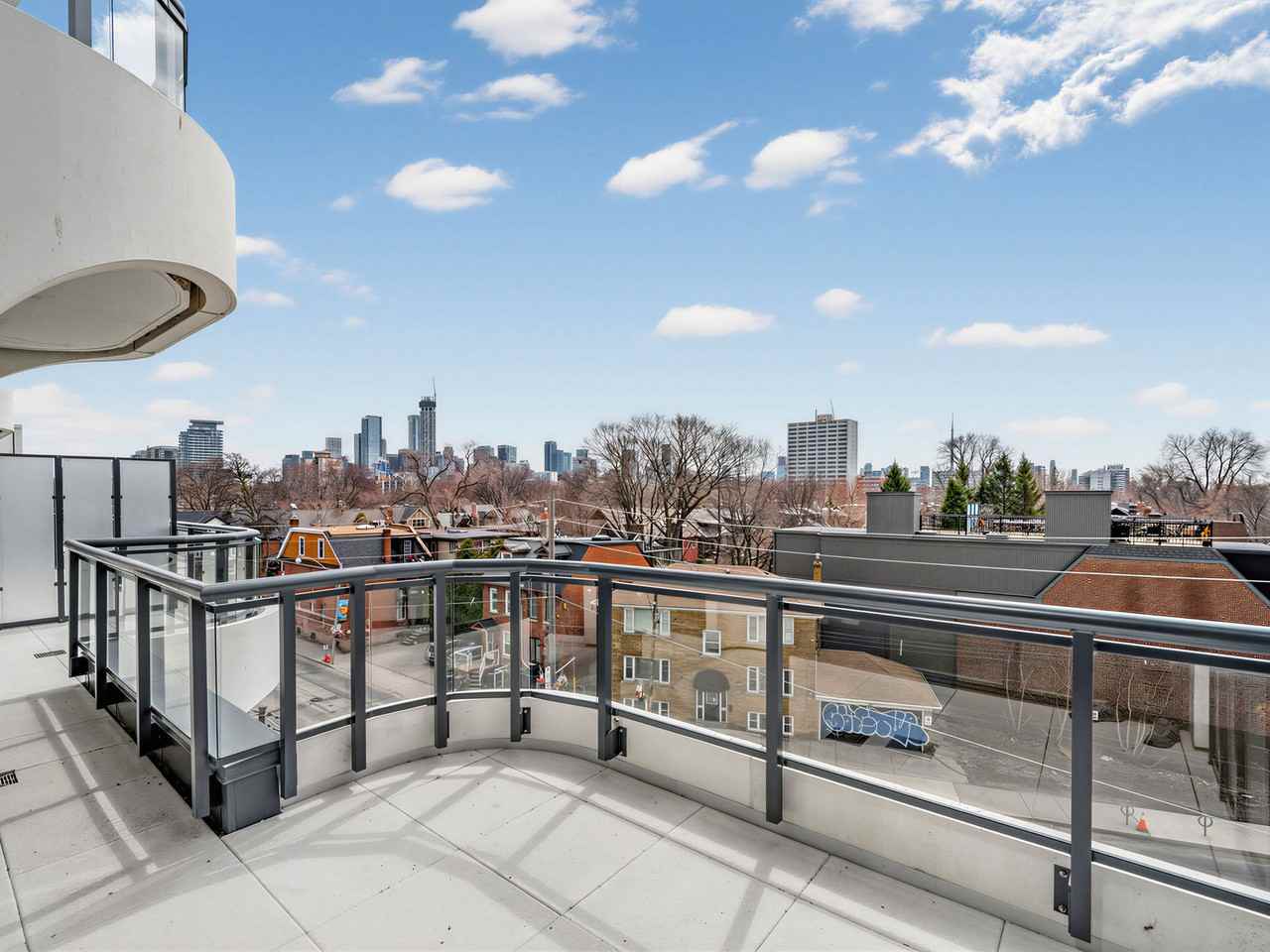 Dupont St & Walmer Rd - Photo 3 of 18