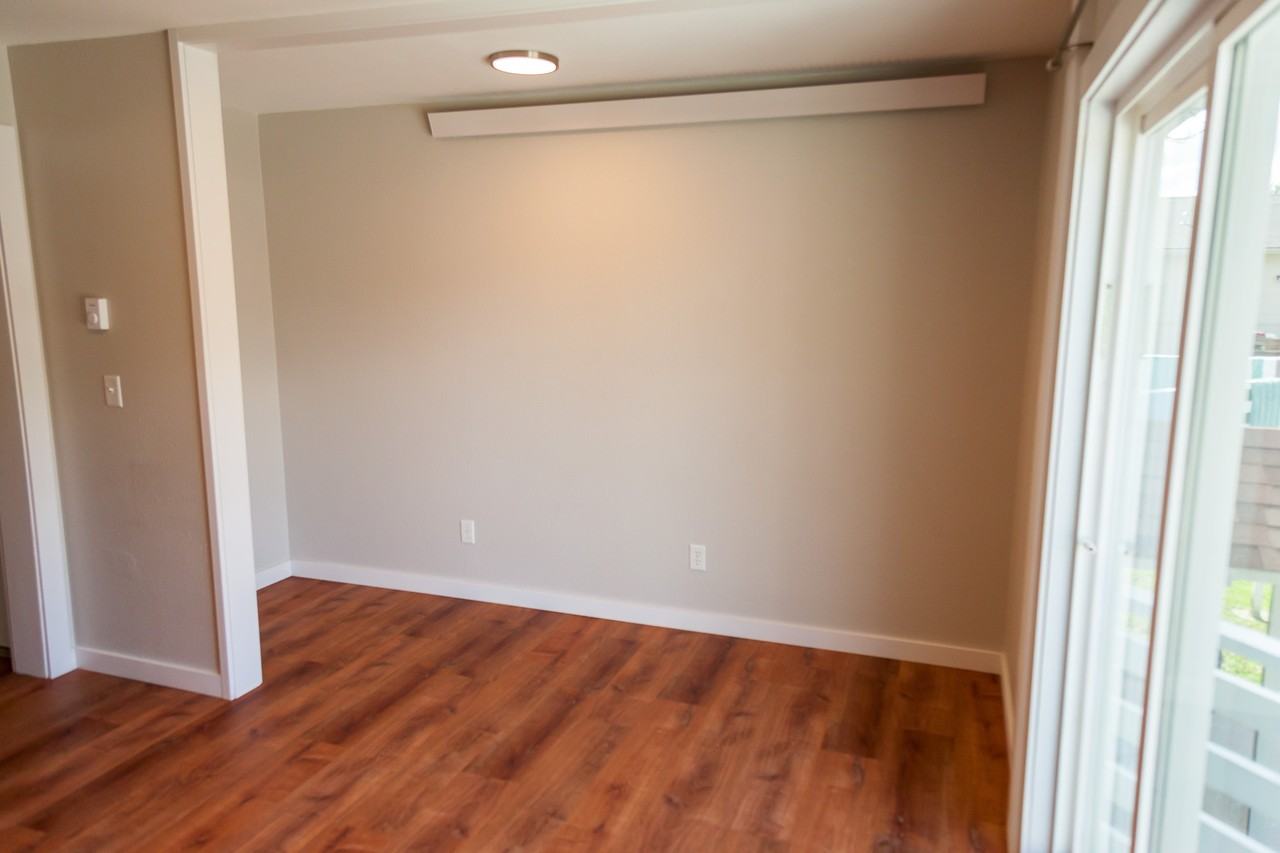 172 Washington St - Photo 6 of 10