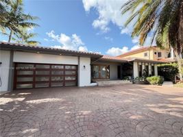 featured image of 3200 Ne 165th St