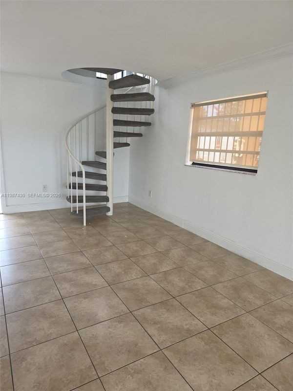 2338 W 62nd St ##9 - Photo 3 of 3