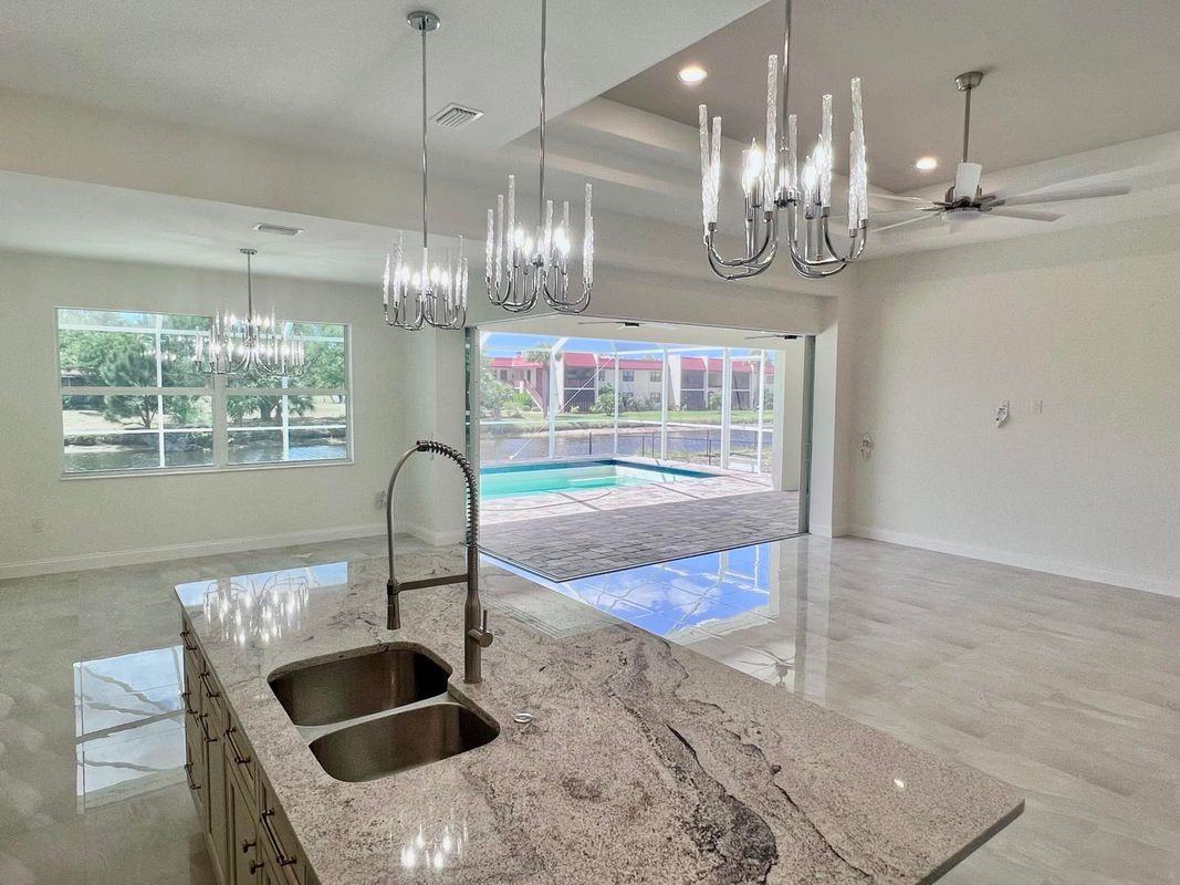 55 Rotonda Cir - Photo 7 of 35