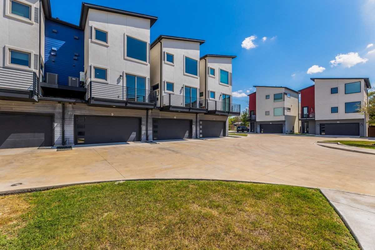 1417 Kramer Ln ##9 - Photo 2 of 42