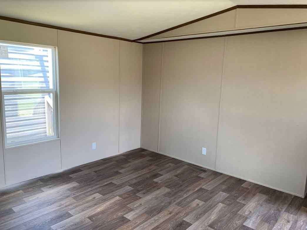 1054 Meekins Rd - Photo 6 of 16