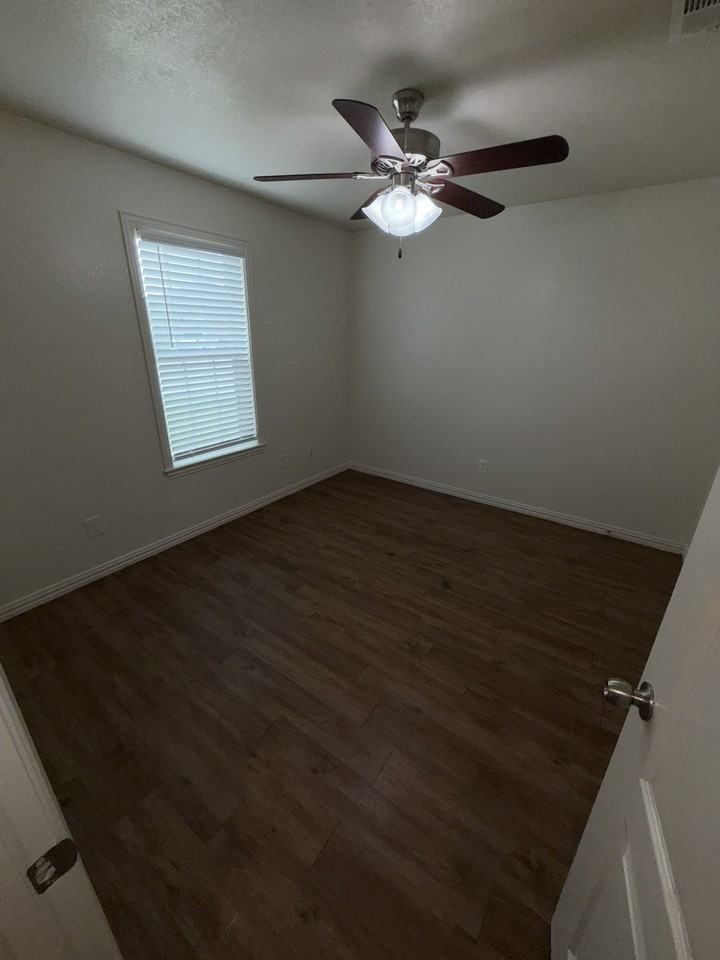 8332 Saddle Brook Drive #B - Photo 7 of 24