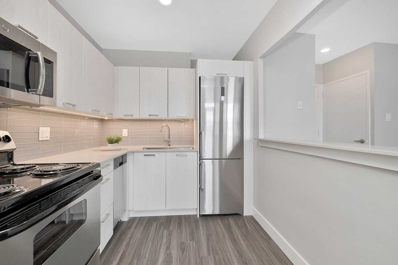 Bridgewood Place - Photo 4 of 29