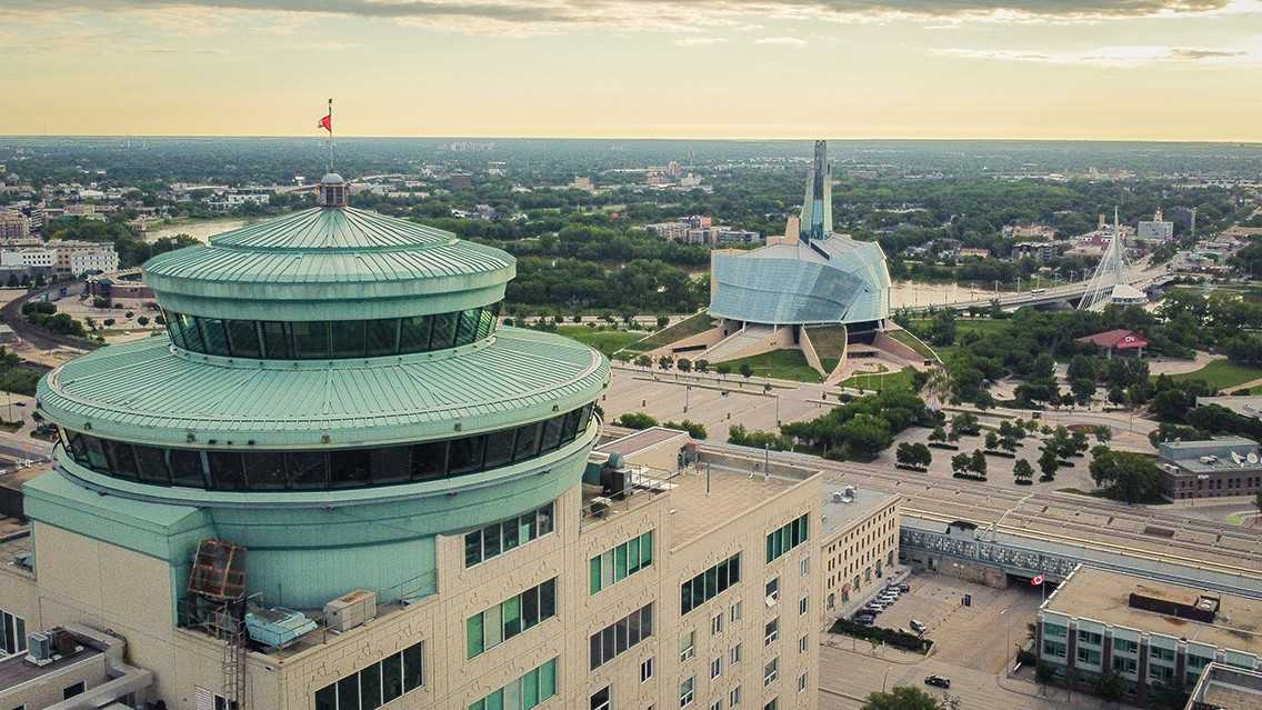 Fort Garry Place I - Photo 2 of 14