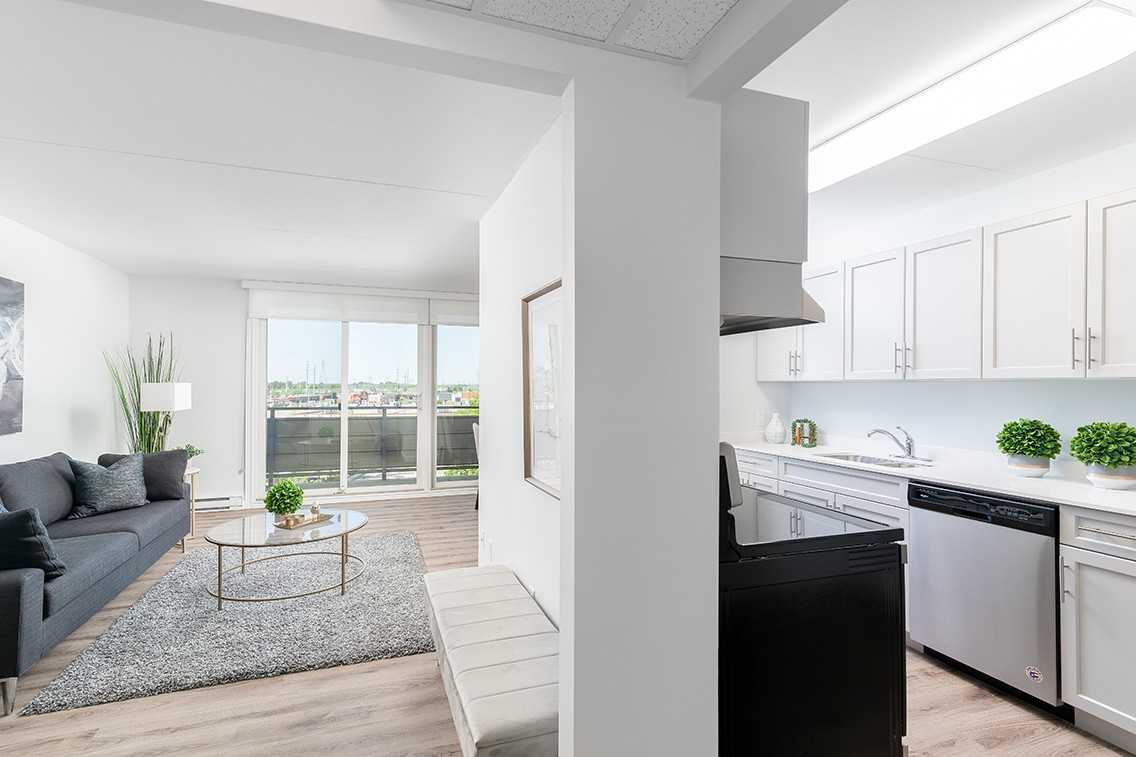 Adamar Manor - Photo 5 of 11