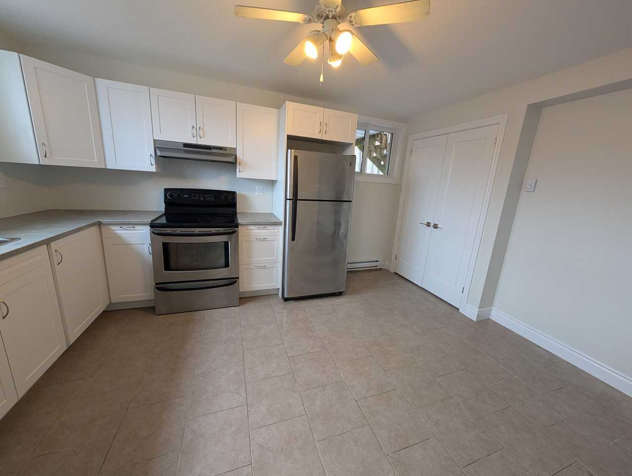 96 Butler St - Photo 3 of 16