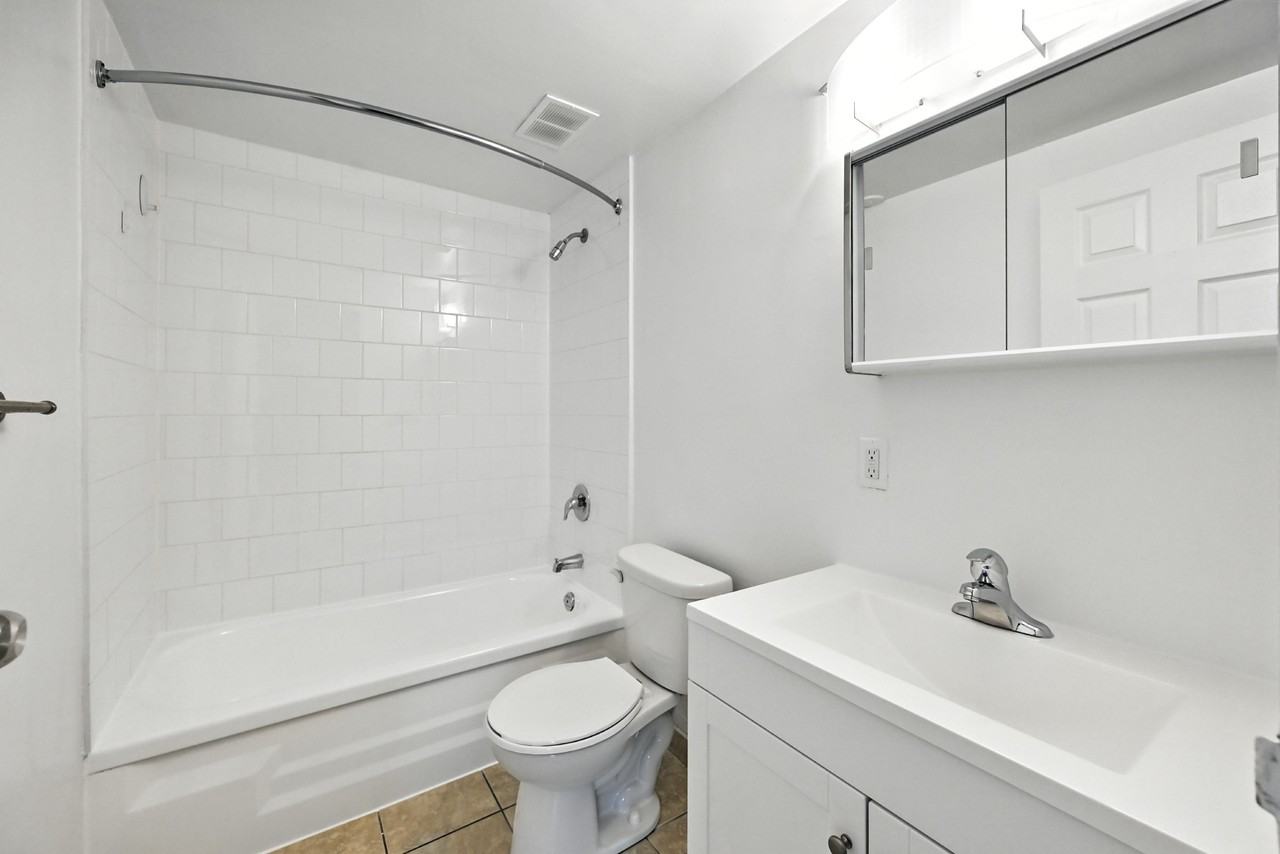Berkshire Apartments - Photo 5 of 10