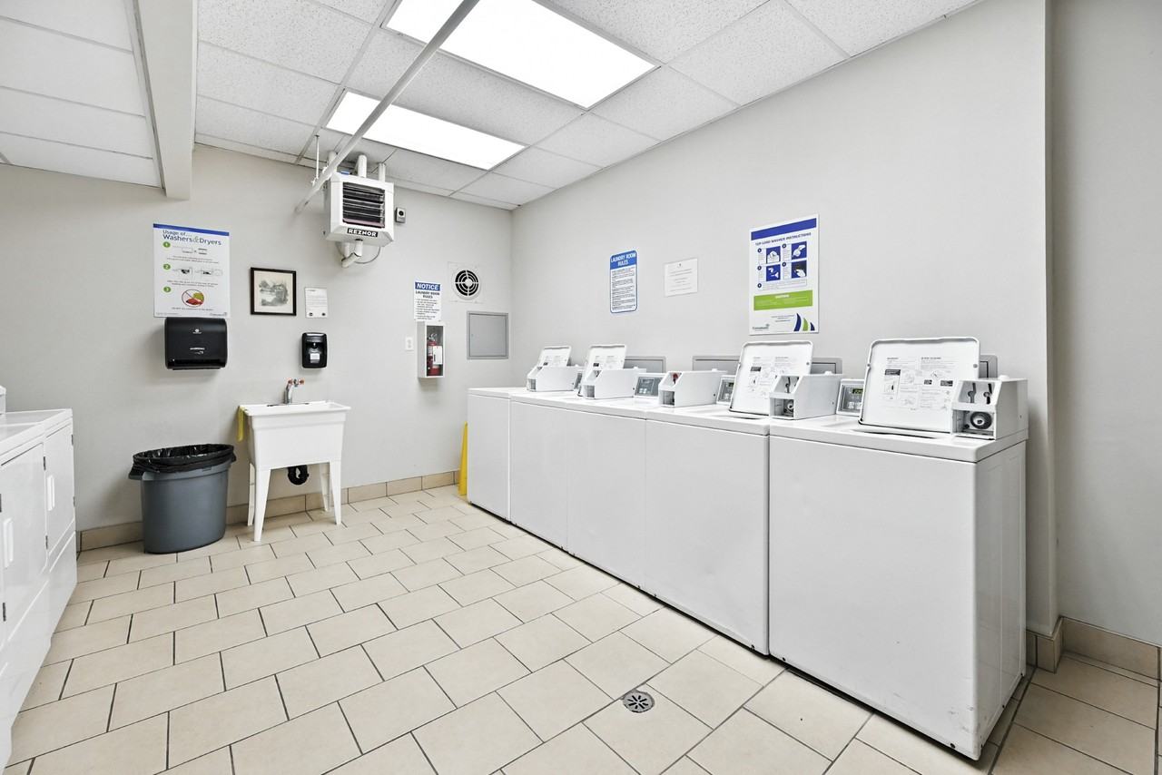 Berkshire Apartments - Photo 7 of 10
