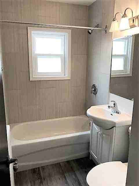 Brownstone on Brick - Photo 7 of 7