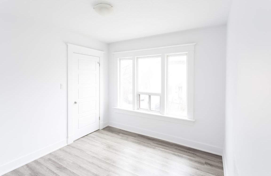 Royal & Wales Apartments - Photo 7 of 11