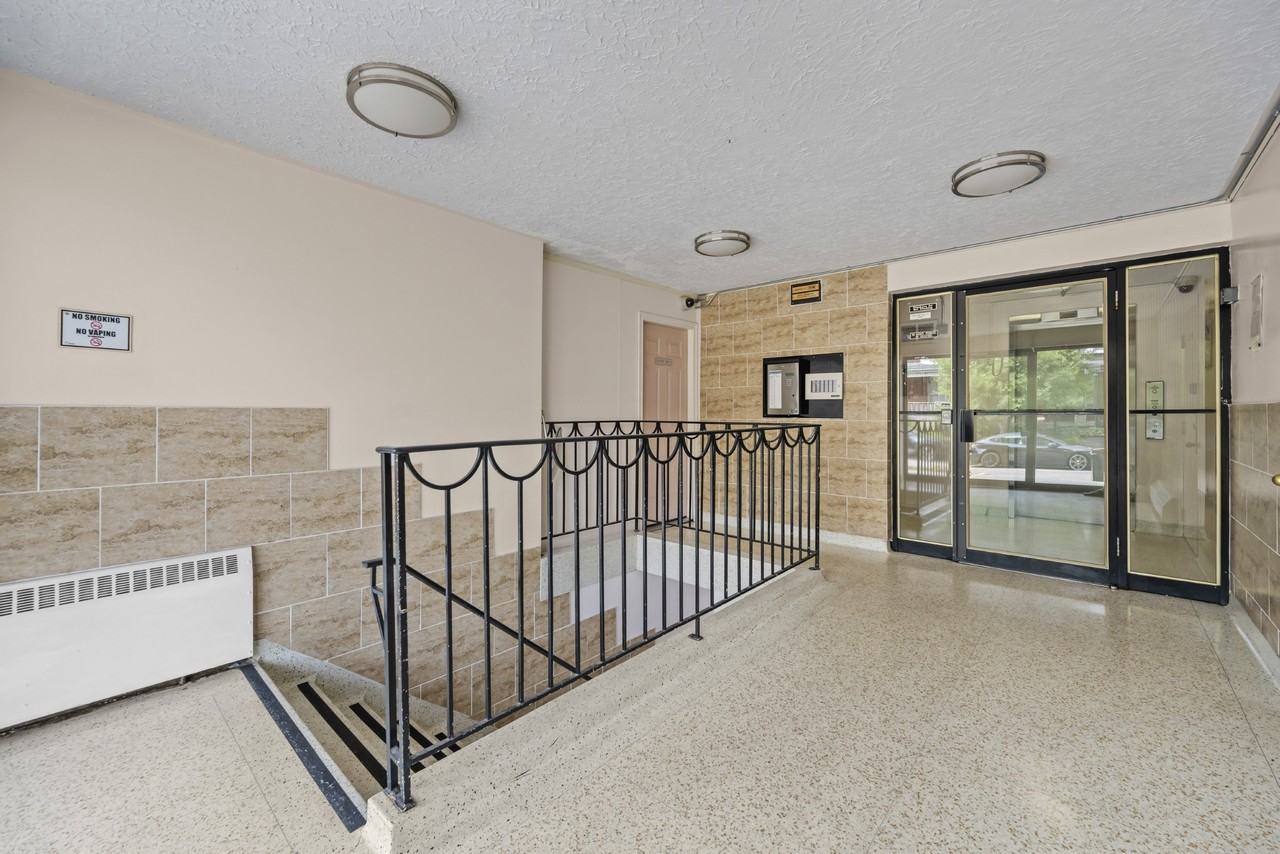 Erie Manor - Photo 5 of 11