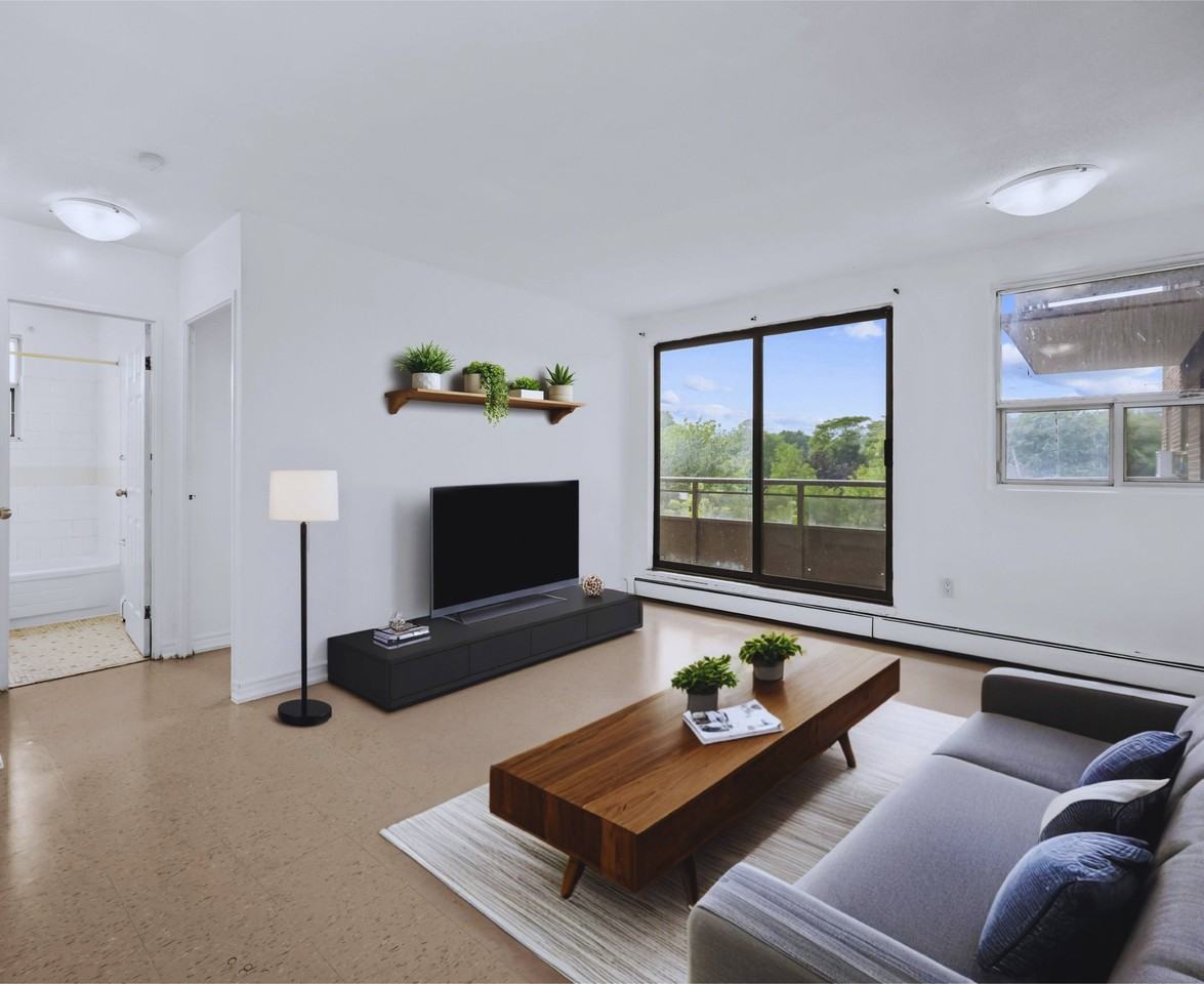 Erie Manor - Photo 7 of 11