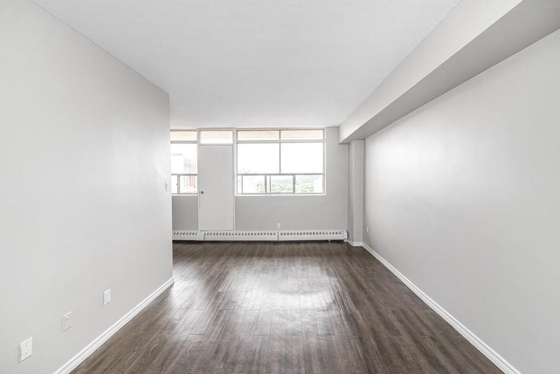 Evelyn Court Apartments - Photo 5 of 12